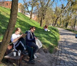 Uczestnicy warsztatów na Gradowej Górze