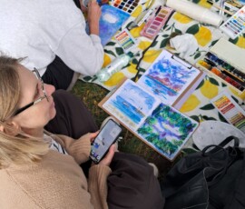 Uczestnicy Lipcowego Spaceru Rysunkowego