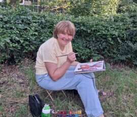 Uczestnicy Słonecznego Spaceru Rysunkowego