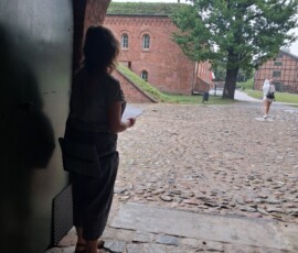 Uczestnicy Sierpniowego Spaceru Rysunkowego