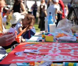 Uczestnicy Festiwalu Międzykulturowego